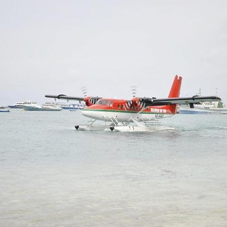 Airport Alba Inn Malé Exterior foto